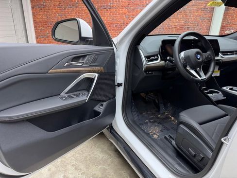 New 2026 BMW X1 xDrive28i image 9