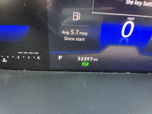 Certified 2023 Volkswagen Taos SE FWD image 20