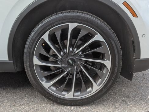 Used 2020 Lincoln Aviator Reserve w/ Equipment Group 202A image 65