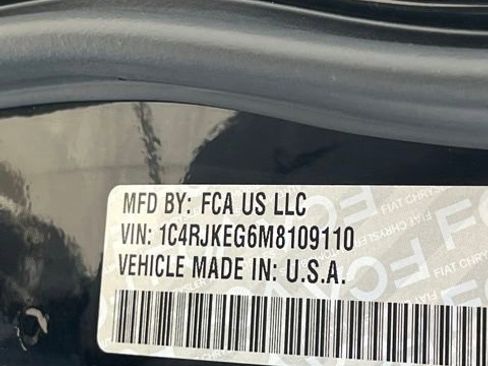 Used 2021 Jeep Grand Cherokee L Summit w/ Advanced Protech Group IV image 35