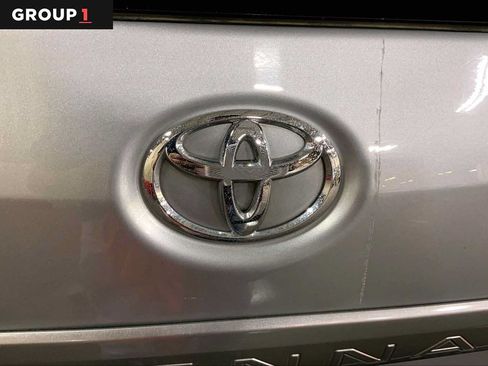 Used 2017 Toyota Sienna SE FWD image 31