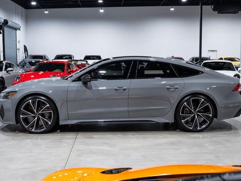 Used 2021 Audi RS 7 Sportback w/ Carbon Optic Package AWD/4WD image 3