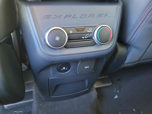 New 2026 Ford Explorer Active w/ Active Comfort Package image 14