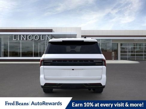 New 2025 Lincoln Navigator L Reserve w/ Jet Appearance Package AWD/4WD image 6