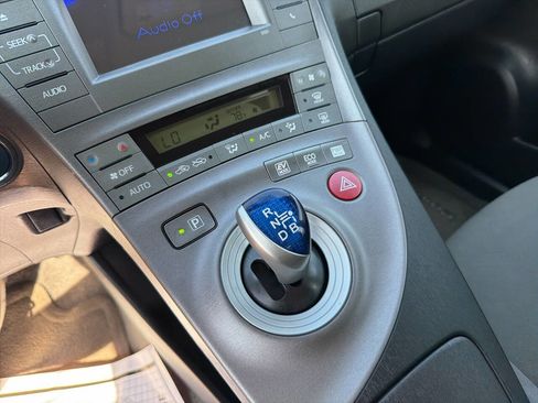 Used 2014 Toyota Prius Two image 29