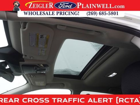 Used 2024 Subaru Outback Premium image 18