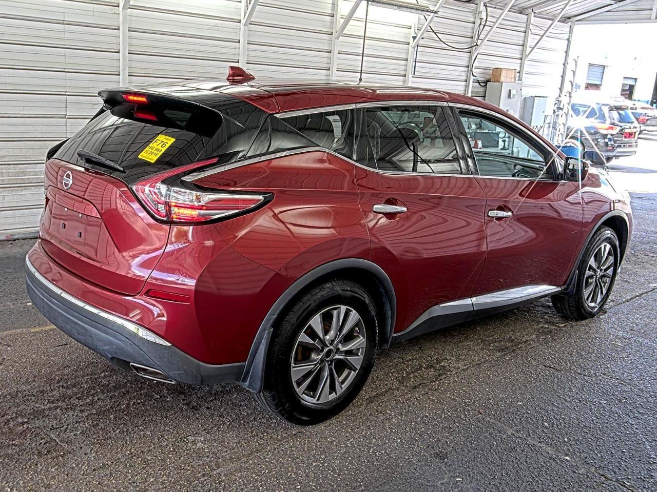 Used 2016 Nissan Murano S FWD image 3