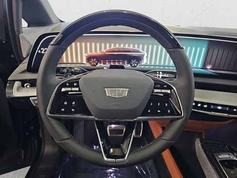 New 2026 Cadillac Optiq Sport 2 image 18