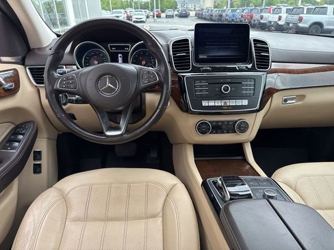 Used 2019 Mercedes-Benz GLS 450 4MATIC w/ Premium 1 Package image 8
