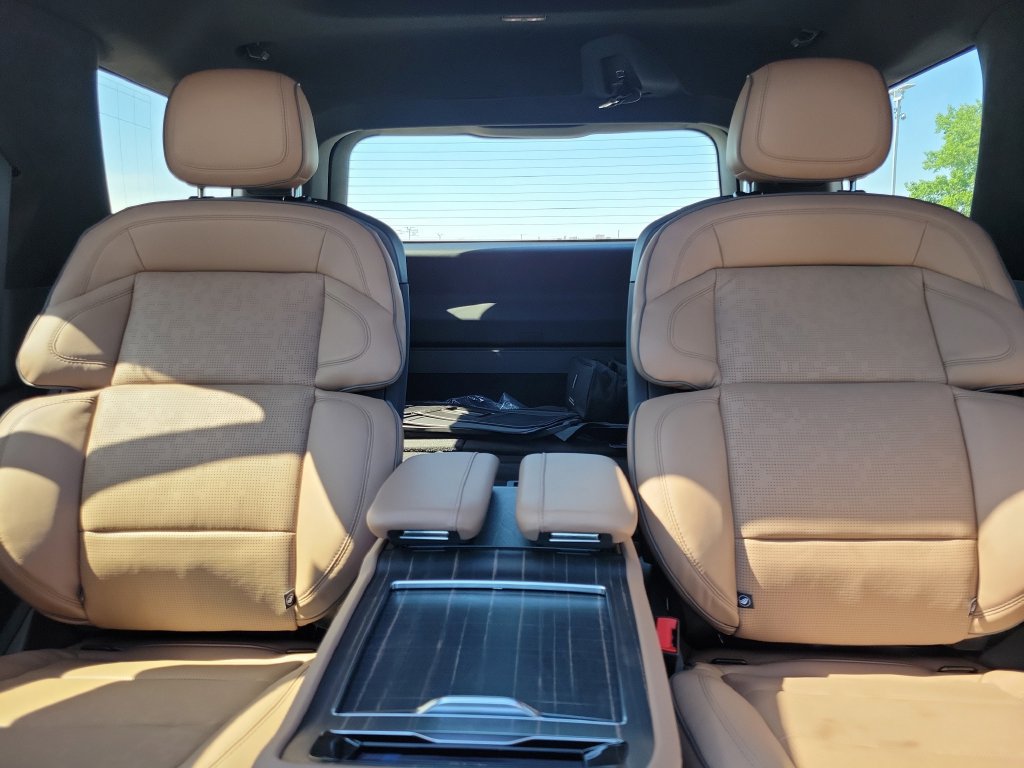 New 2026 Lincoln Navigator Black Label AWD/4WD image 17