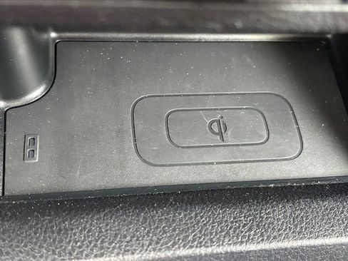 Used 2018 Toyota Tacoma SR image 15