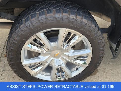 Used 2024 Chevrolet Silverado 1500 High Country w/ High Country Premium Package AWD/4WD image 7