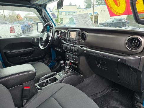 Used 2020 Jeep Wrangler Sport image 4