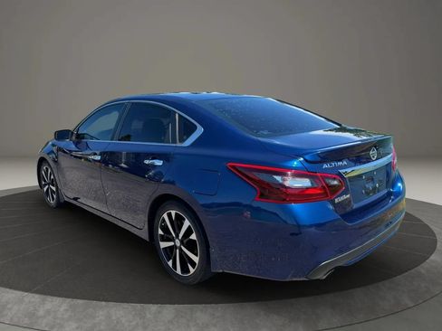 Used 2018 Nissan Altima 2.5 SR FWD image 6