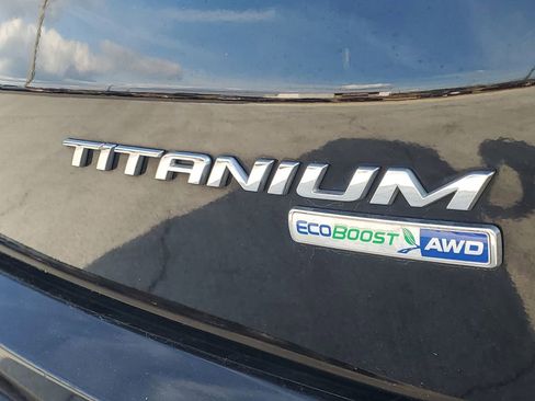 Used 2020 Ford Edge Titanium w/ Equipment Group 301A image 6