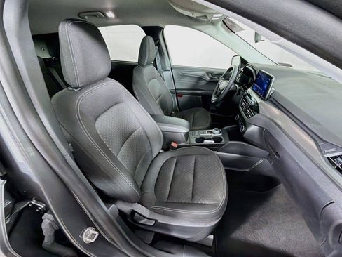 Used 2025 Ford Escape Active AWD/4WD image 30