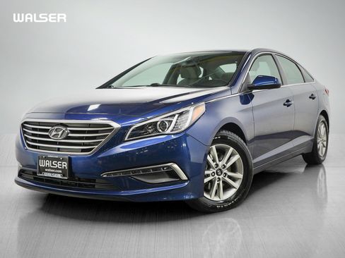 Used 2015 Hyundai Sonata SE w/ Option Group 09 FWD image 1