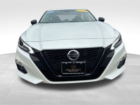 Used 2022 Nissan Altima 2.5 SR w/ Midnight Edition Package AWD/4WD image 10
