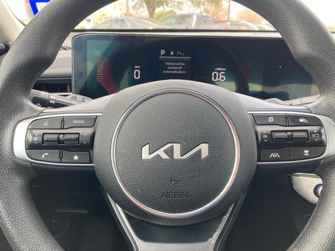 Used 2025 Kia K5 LXS image 15