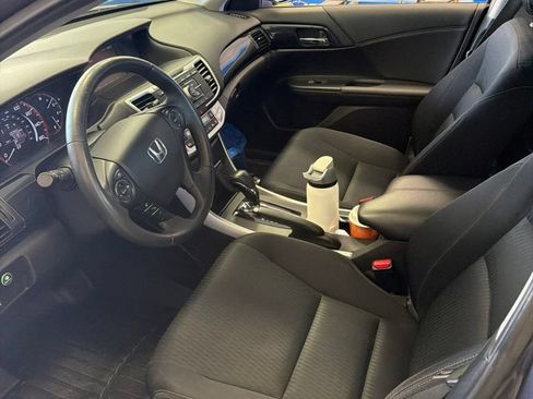 Used 2015 Honda Accord Sport image 2