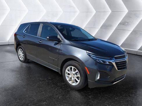 Used 2022 Chevrolet Equinox LT image 3