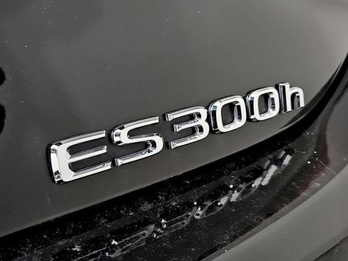 Used 2024 Lexus ES 300h 300h image 32