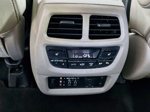 Used 2018 Honda Pilot Elite image 27
