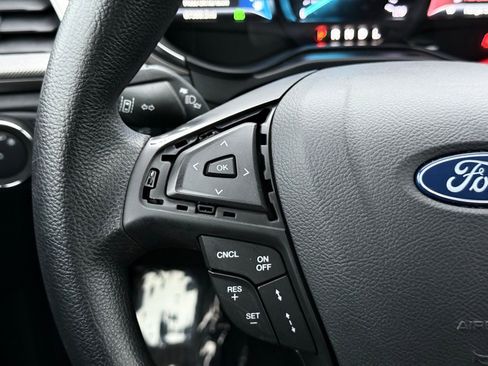Used 2019 Ford Fusion SE FWD image 24