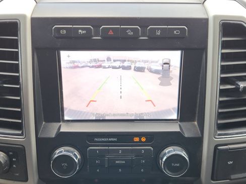 Used 2021 Ford F250 Lariat w/ Tremor Off-Road Package AWD/4WD image 22