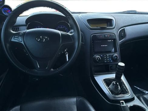 Used 2011 Hyundai Genesis 2.0T RWD image 22