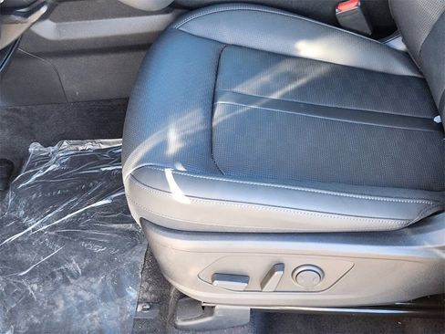 New 2026 Kia Sorento SX image 8