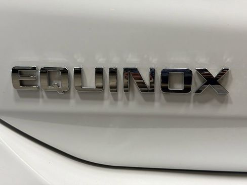 Used 2023 Chevrolet Equinox LT image 12