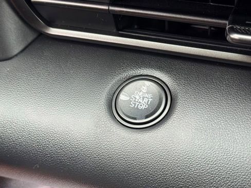 Used 2026 Hyundai Elantra Sport FWD image 17