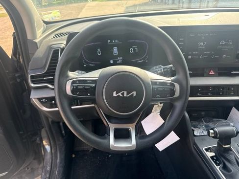 Used 2023 Kia Sportage LX AWD/4WD image 13