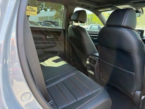 Used 2025 Honda CR-V Sport Touring image 17