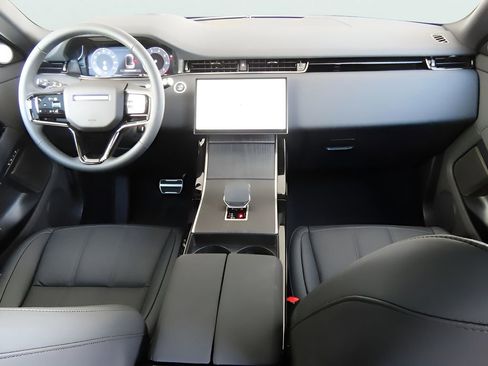 Used 2026 Land Rover Range Rover Evoque Dynamic SE AWD/4WD image 14