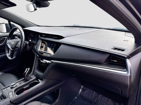 Used 2021 Cadillac XT5 Premium Luxury image 30