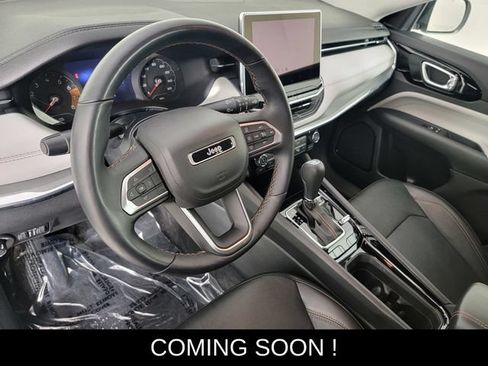 Used 2022 Jeep Compass Limited AWD/4WD image 12