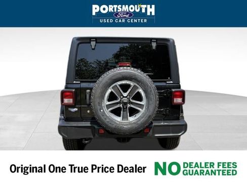 Used 2020 Jeep Wrangler Unlimited Sahara image 27