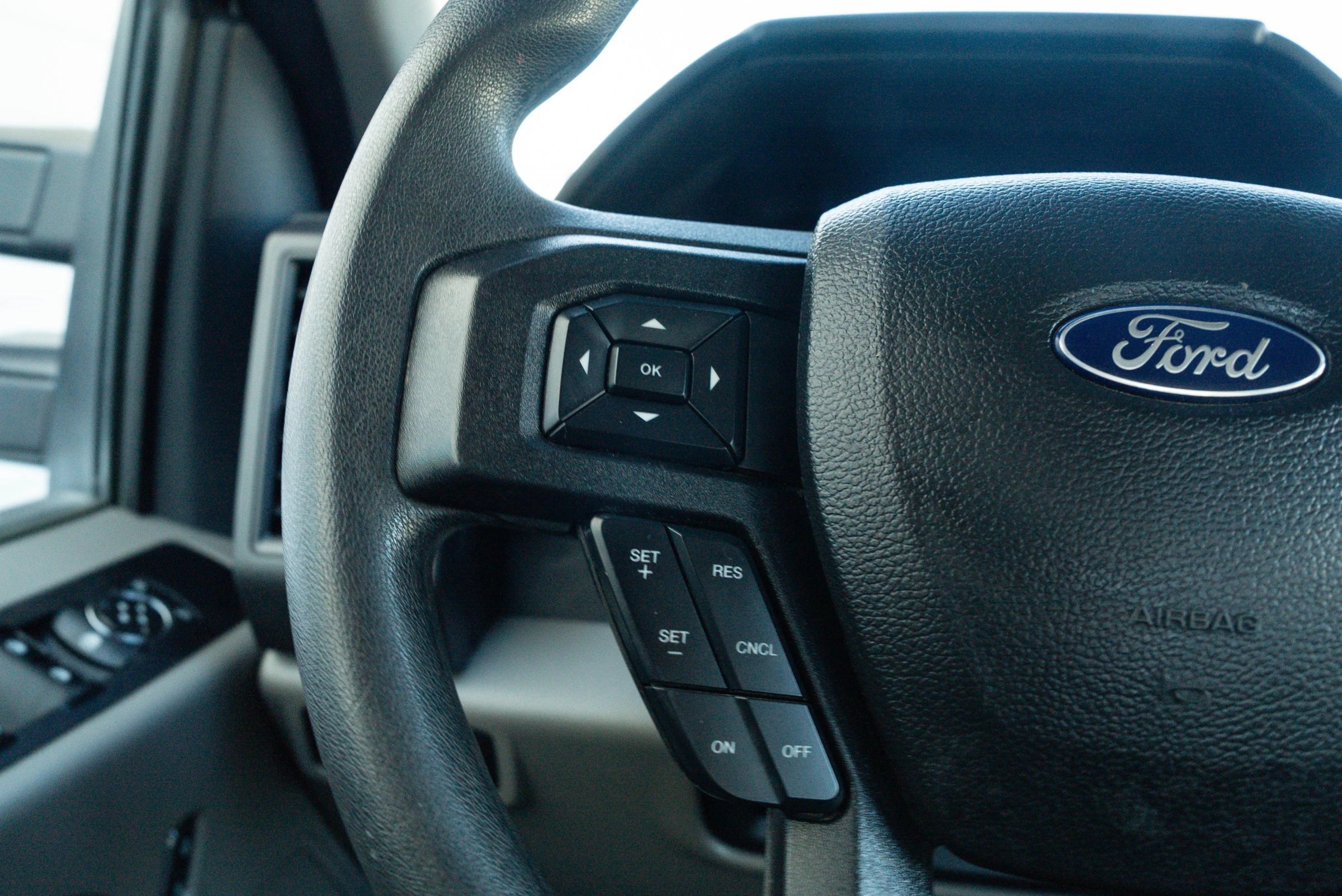 Used 2022 Ford F250 XL w/ STX Appearance Package AWD/4WD image 29
