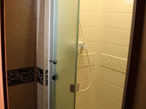 Used 2013 Ford E-450 and Econoline 450 Super Duty w/ Motorhome Prep Pkg image 28