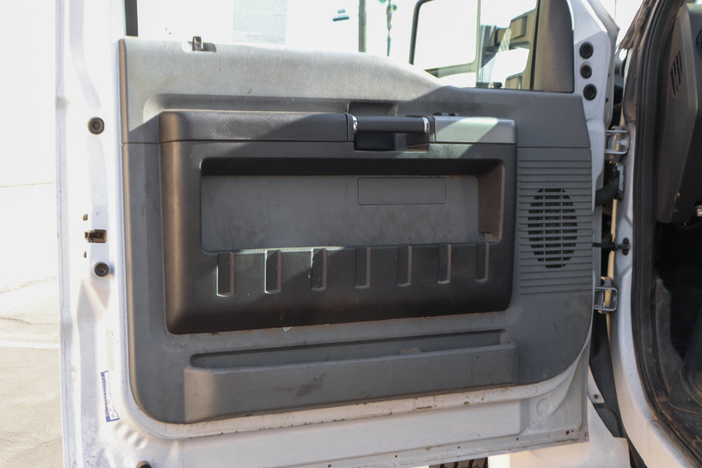 Used 2022 Ford F650 2WD Crew Cab Super Duty image 21