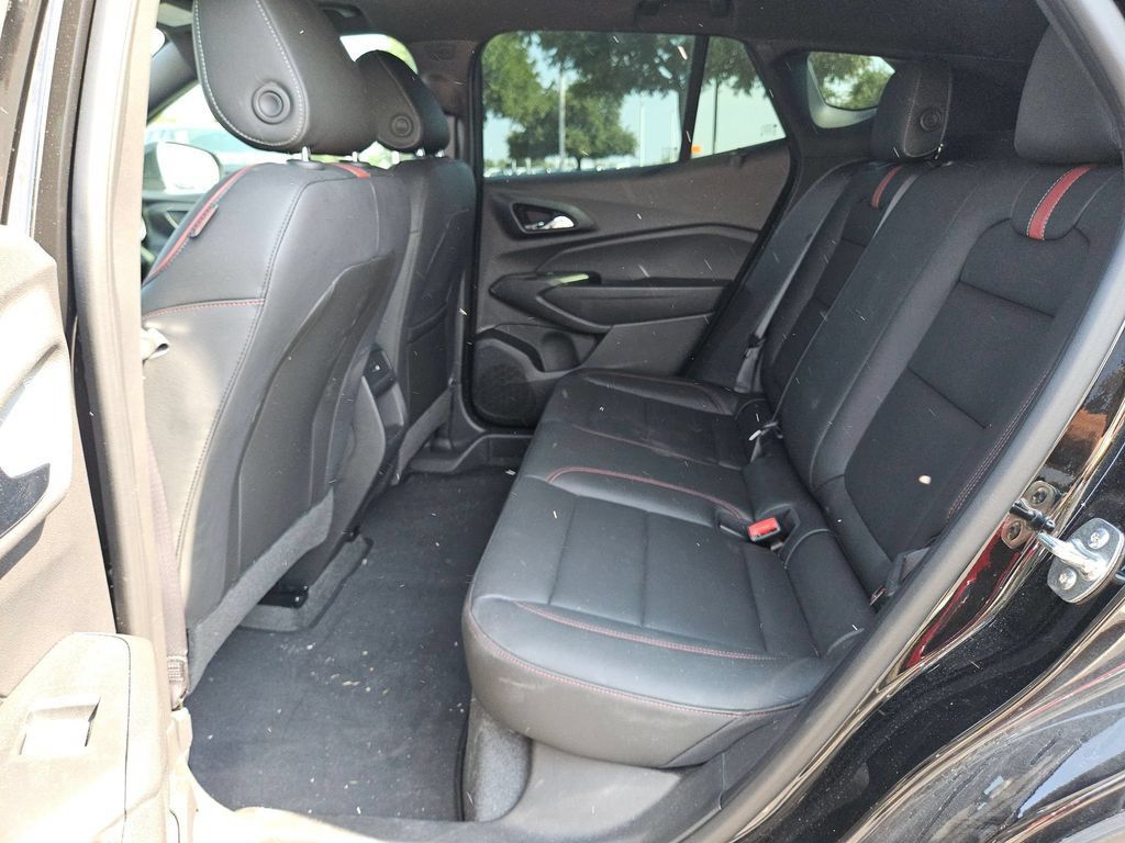 Certified 2026 Chevrolet Trax RS w/ Sunroof Package FWD image 14