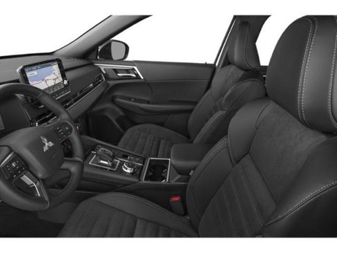 Used 2024 Mitsubishi Outlander SE Black Edition AWD/4WD image 12