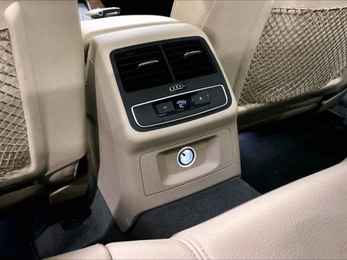 Used 2019 Audi A4 2.0T Premium w/ Convenience Package image 28