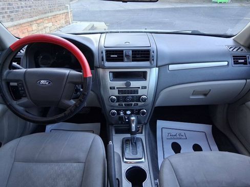 Used 2010 Ford Fusion S FWD image 13