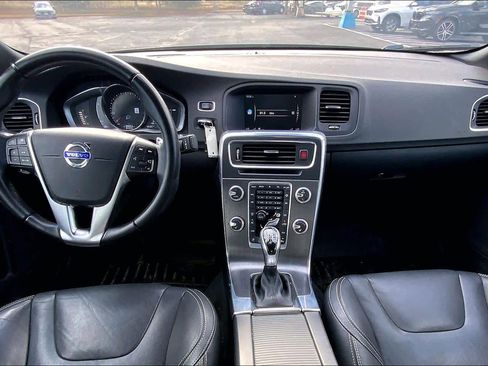 Used 2016 Volvo S60 T5 Premier w/ Convenience Package image 15