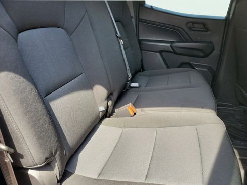Used 2023 Chevrolet Colorado Trail Boss w/ Technology Package AWD/4WD image 16