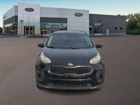 Used 2019 Kia Sportage LX image 3