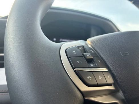 Used 2026 Ford Explorer Active AWD/4WD image 27